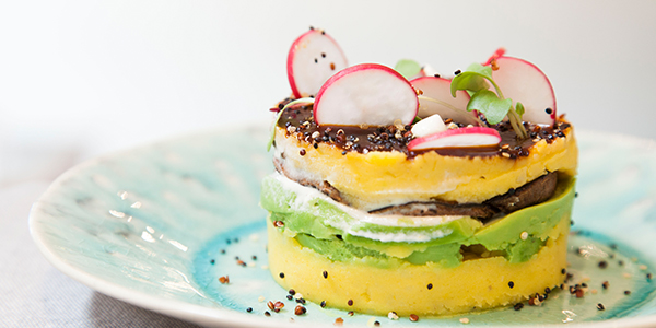 Imagen plato de comida saludable, Raw Café